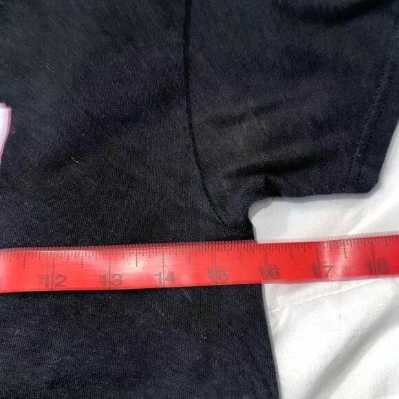 Junji Ito Collection XS Black Graphic T-Shirt Featuring Scarecrow & Comic Art By - Picture 6 of 7